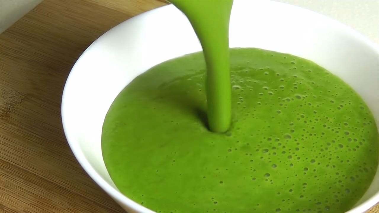 4 No-Cook Chilled Soups 6 CHILLED AVOCADO SPINACH SOUP