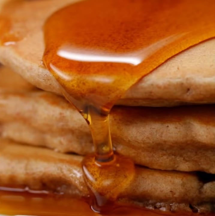 CHOCOLATE PEANUT BUTTER PANCAKES