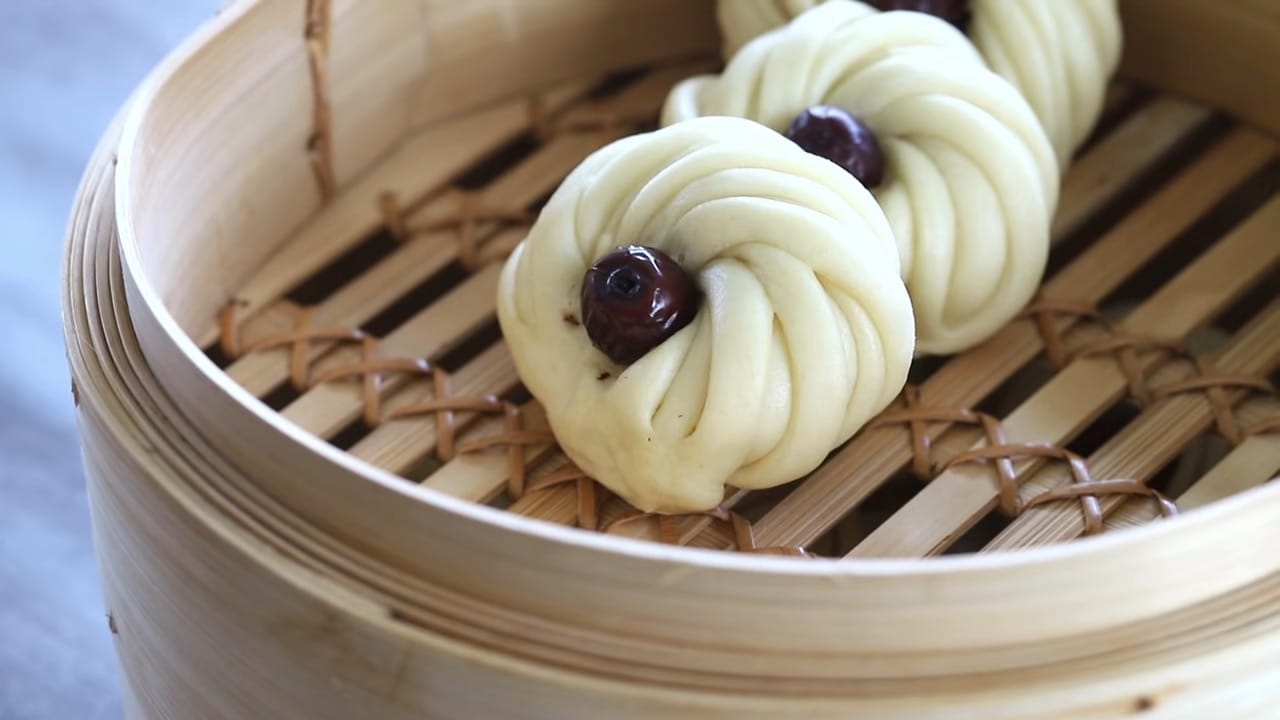 how to shape steamed bun