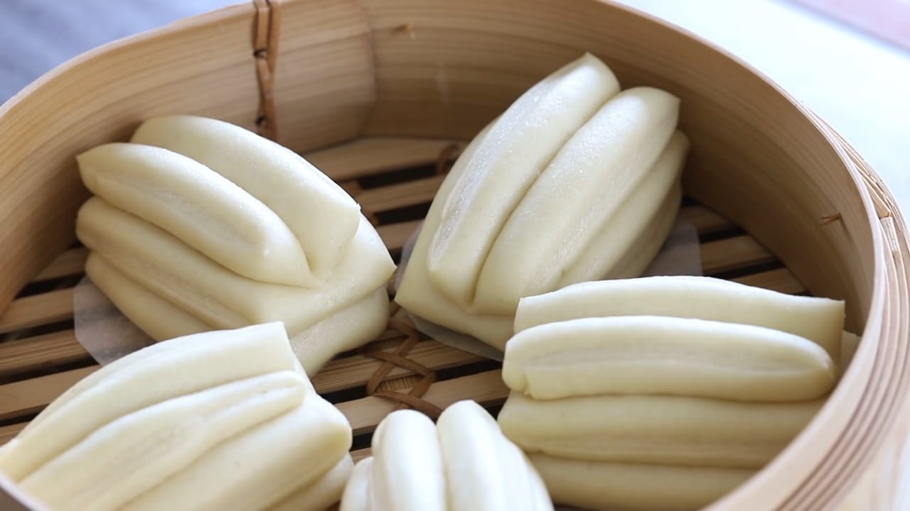 how to shape steamed bun