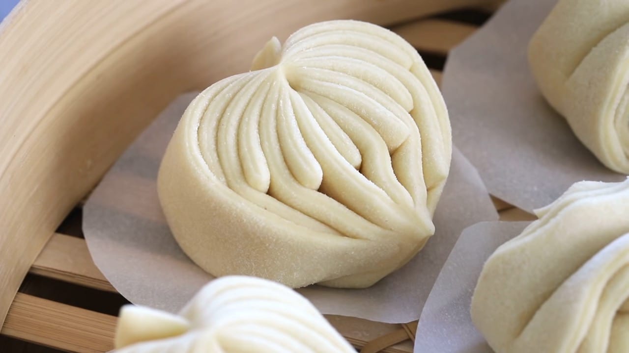 how to shape steamed bun