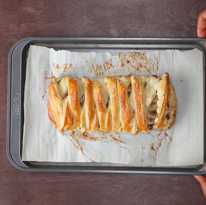 4 Desserts To Make With Ripe Bananas 7 CHOCOLATE BANANA BRAID