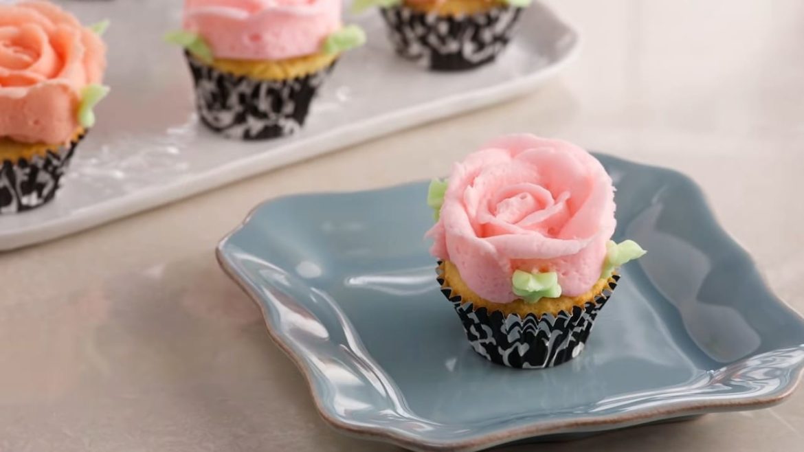 Delightful Mini Cupcakes (Made by Anna Olson)
