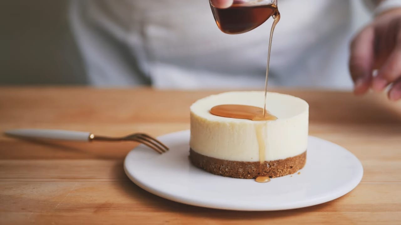 No-Bake White Chocolate Cheesecake Recipe (Yummy With Maple Bourbon ...