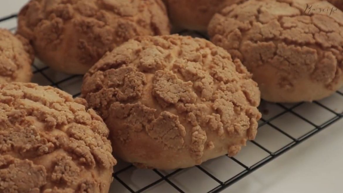 Streusel-Bread-Recipe Streusel Bread Recipe