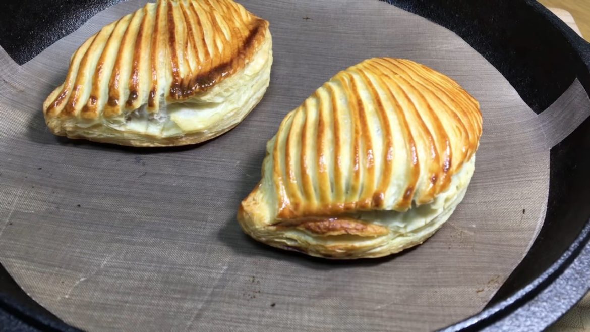 Apple-Turnover-Recipe-Puff-Pastry Apple Turnover