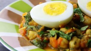 Chickpea, spinach and egg