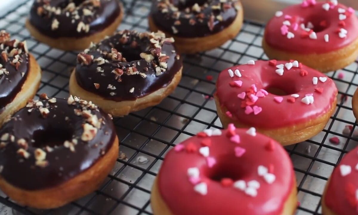 Fluffy Yeast Donut