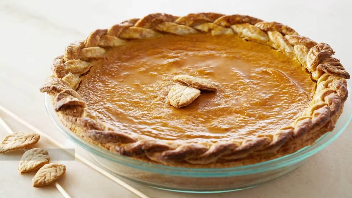 Professional Baker Teaches You How To Make PUMPKIN PIE!