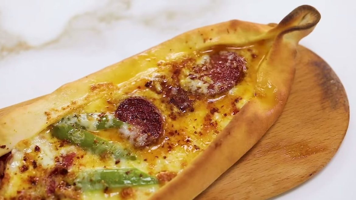 Legendary PIDE recipe! Some call it Turkish Flat Bread! Simple, vegeterian and full on versions Legendary PIDE recipe! Some call it Turkish Flat Bread! Simple, vegeterian and full on versions