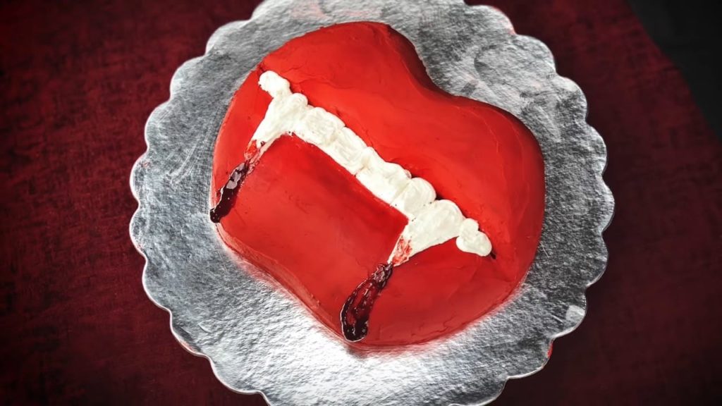 10 unique and easy Halloween Cake Decorating Ideas 13 STRAWBERRY