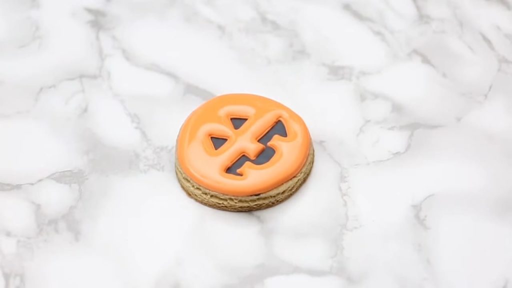 Satisfying & Relaxing HALLOWEEN Cookie Decorating