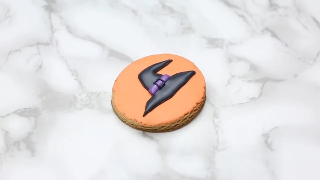 Satisfying and Relaxing HALLOWEEN Cookie Decorating05