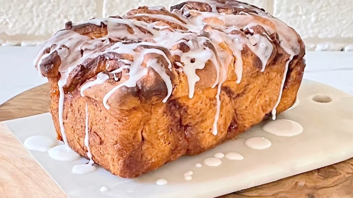 Apple-Cinnamon-Pull-Apart-Bread-Recipe Apple Cinnamon Pull-Apart Bread Recipe (Made By Anna Olson)