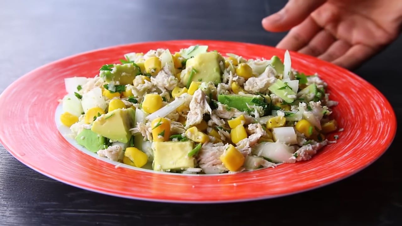 13 Healthy Chicken Recipes For Weight Loss 27 Chicken salad with avocado