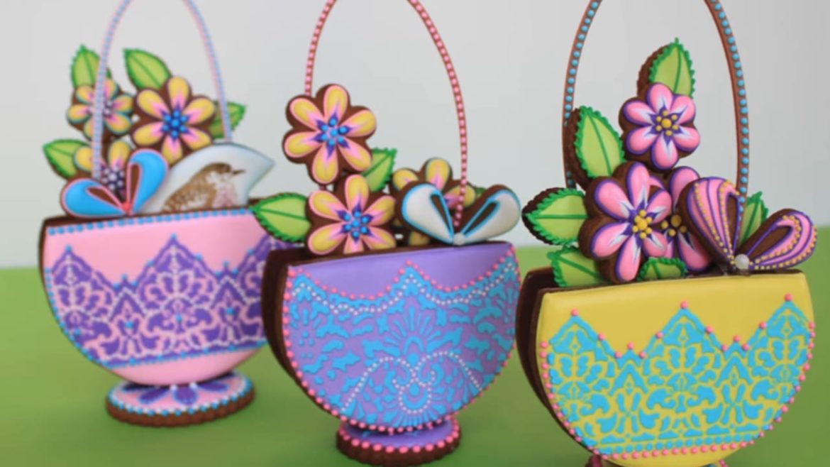 How to Make 3-D Stenciled Cookie Baskets