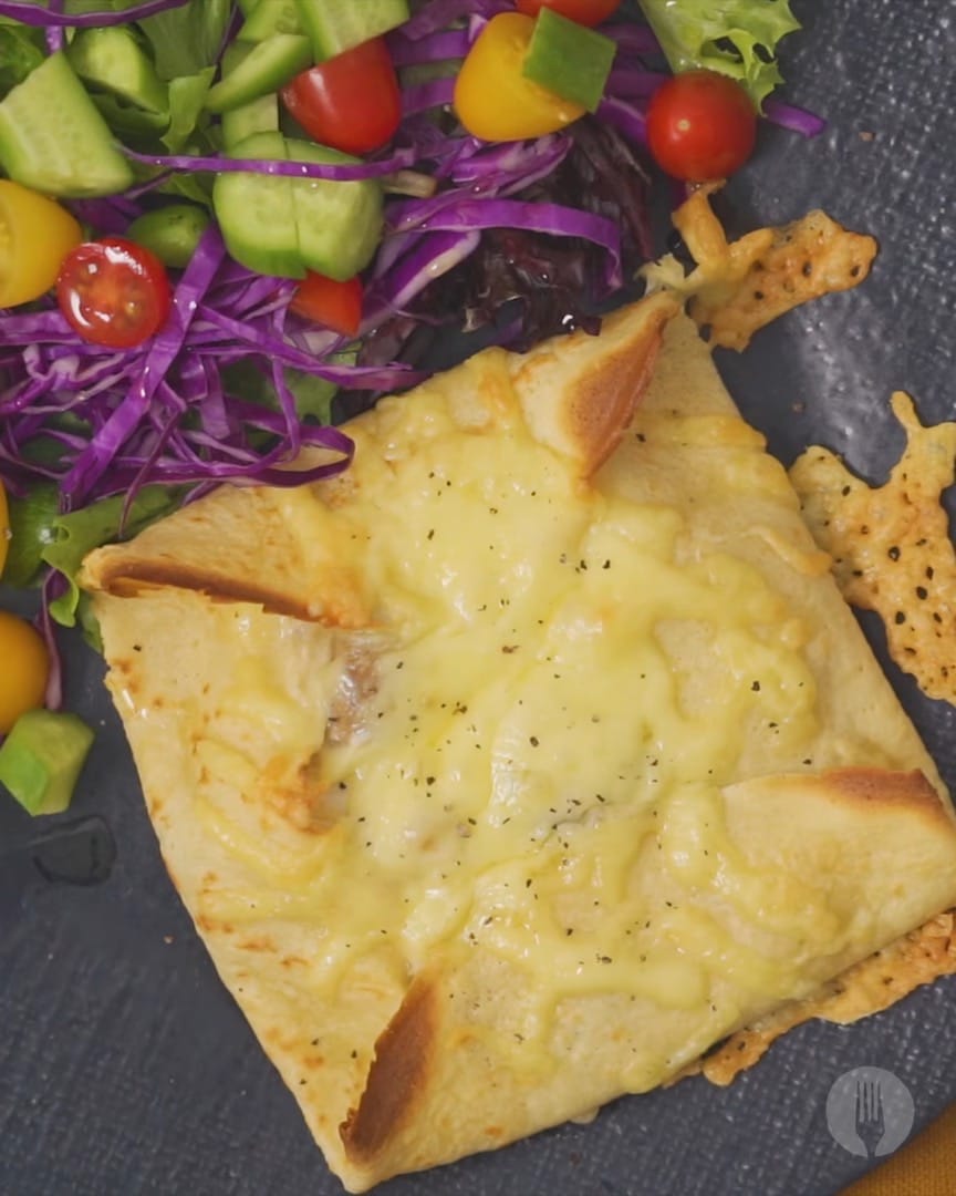 Creamy Chicken & Mushroom Pancake Parcels 