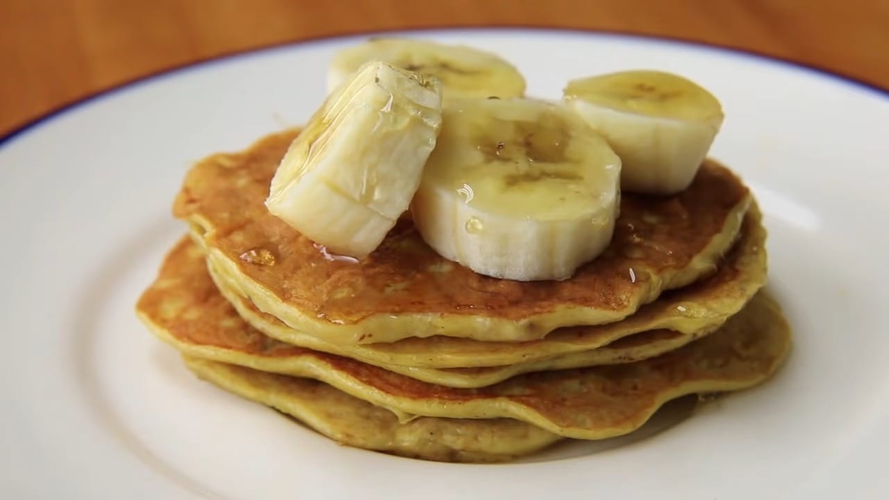 BANANA PANCAKES
