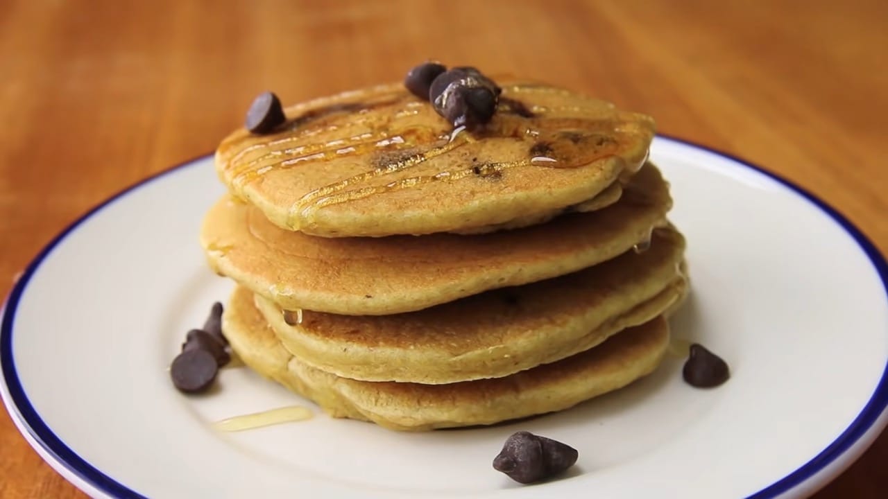 PEANUT BUTTER PANCAKES