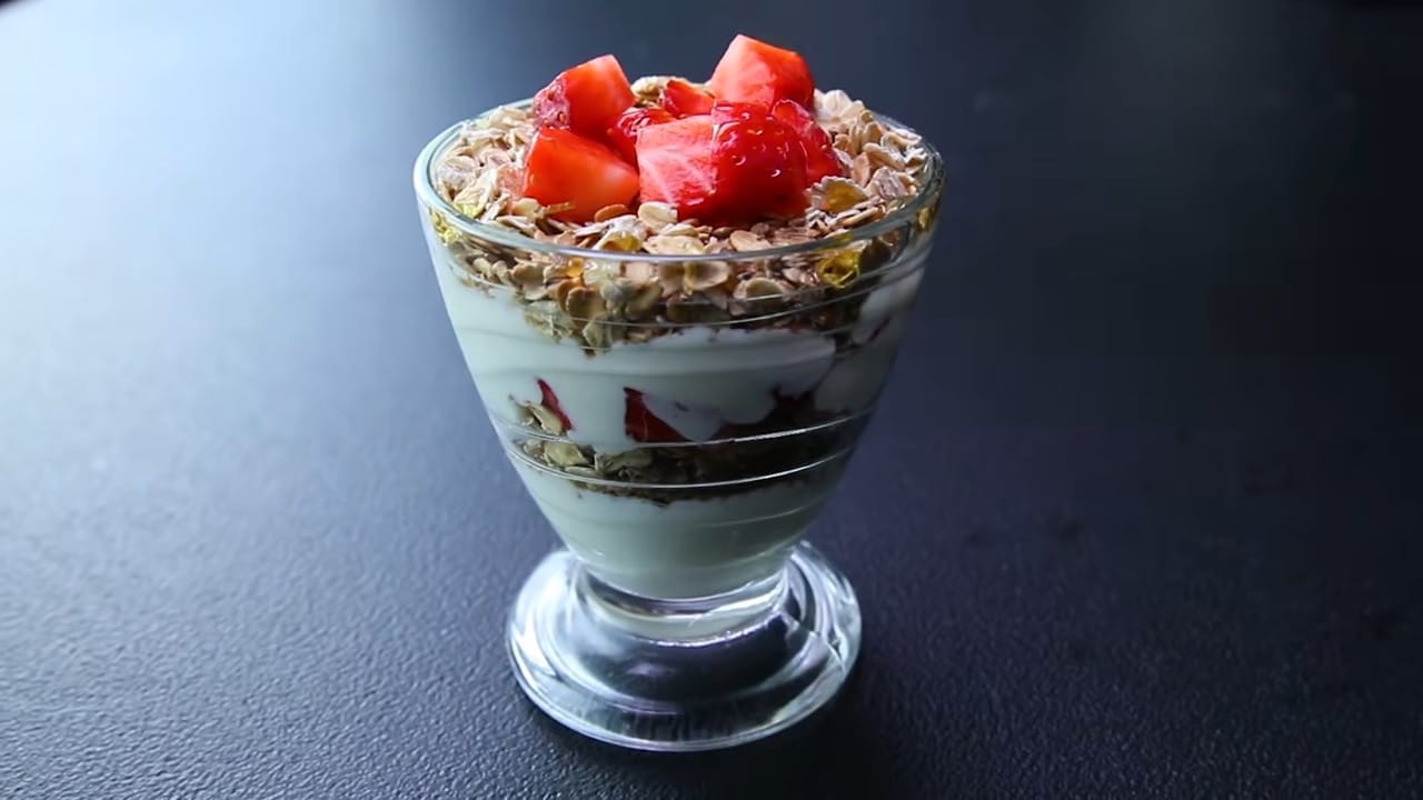 Yogurt parfait Yogurt parfait