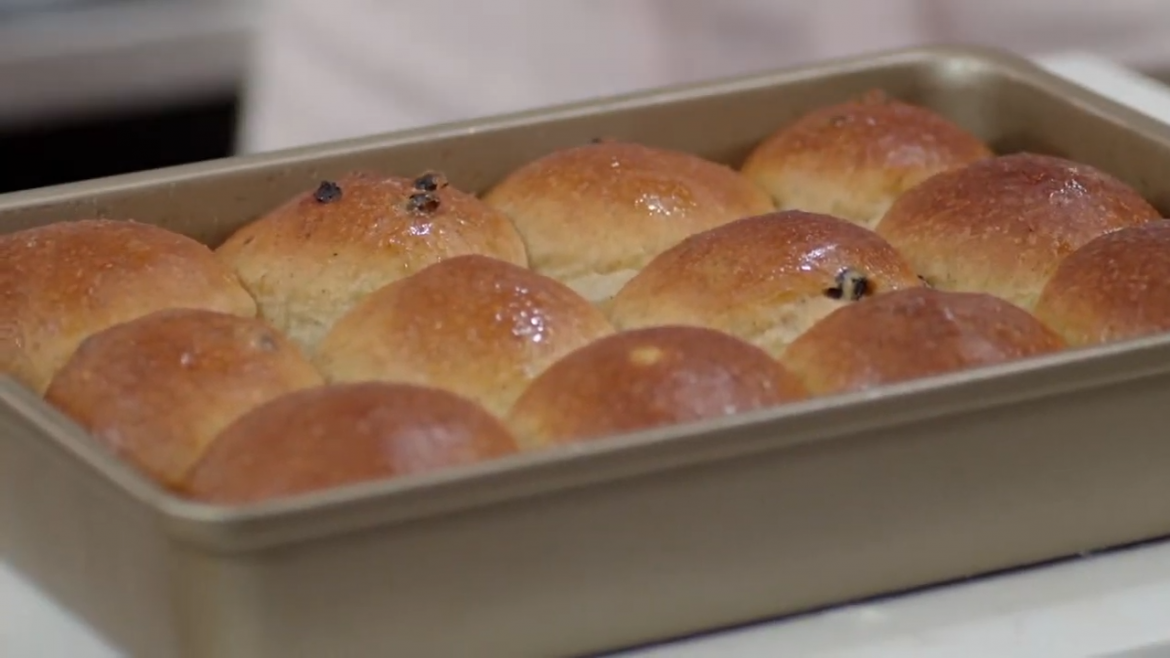How to Make Hot Cross Buns
