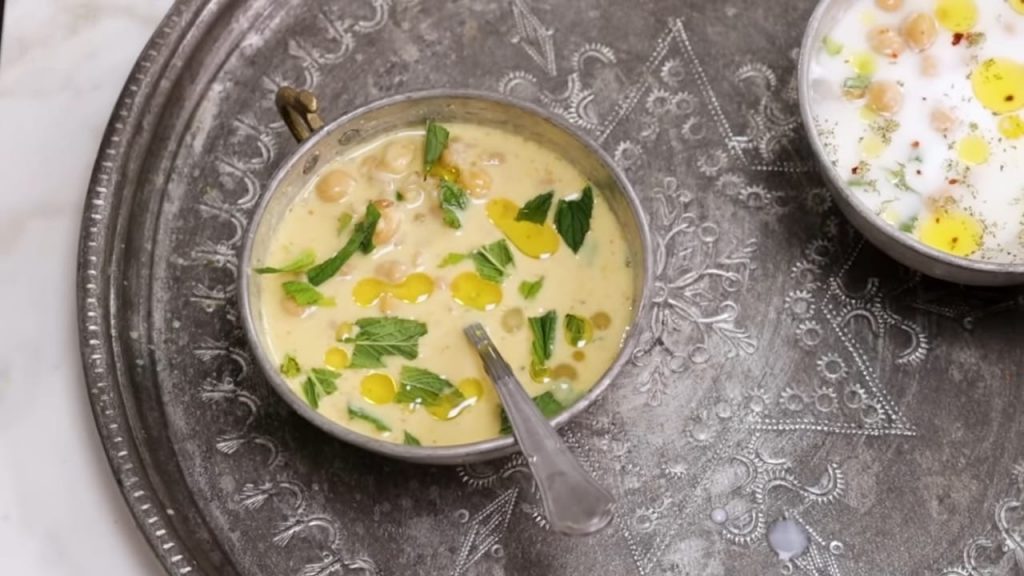 Ayran Aşi with Curry cold soup