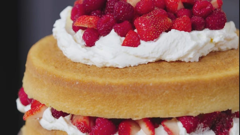 Berries and Cream Sponge Cake