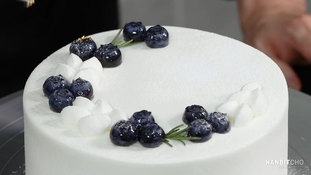 Blueberry Cake with whipped cream 9 Blueberry Cake with whipped cream