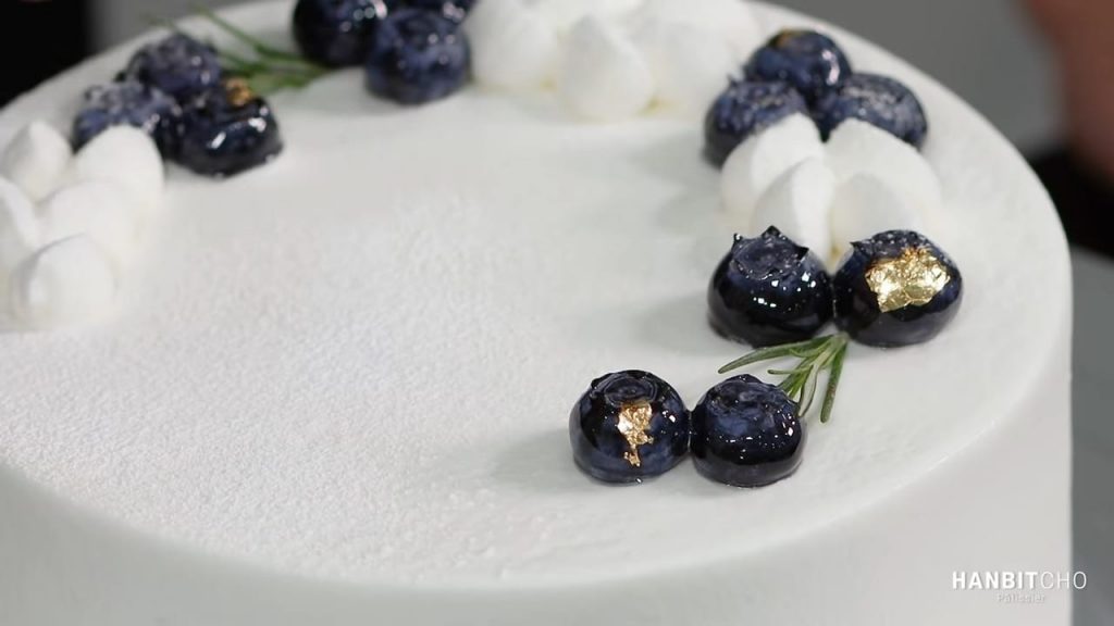 Blueberry Cake with whipped cream 6 Blueberry Cake with whipped cream