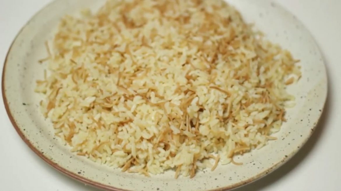 Egyptian Vermicelli Rice Recipe How to upgrade your Rice game with Vermicelli Egyptian Vermicelli Rice Recipe How to upgrade your Rice game with Vermicelli