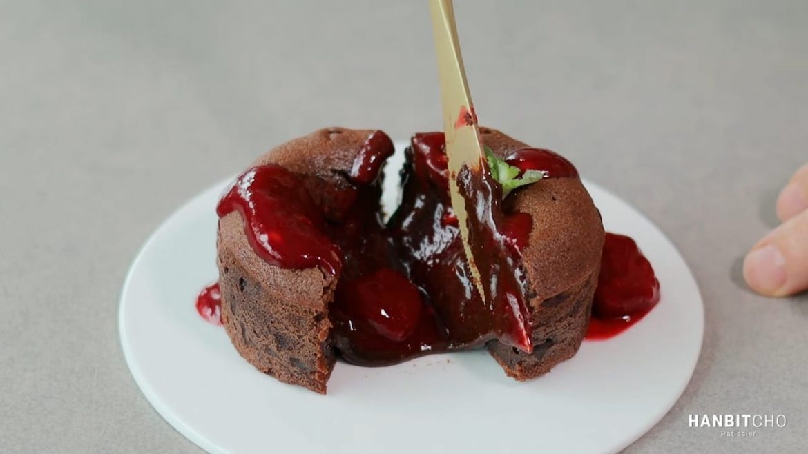 Irresistible Melting Chocolate Lava Cake Book Recipes