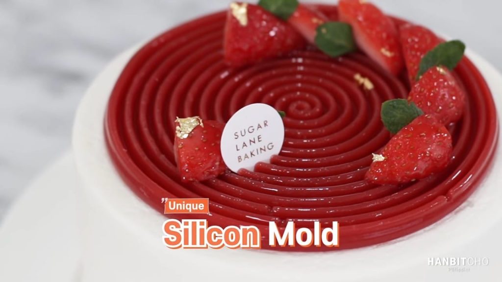 Korean style Strawberry Shortcake Best recipe with detailed instructions