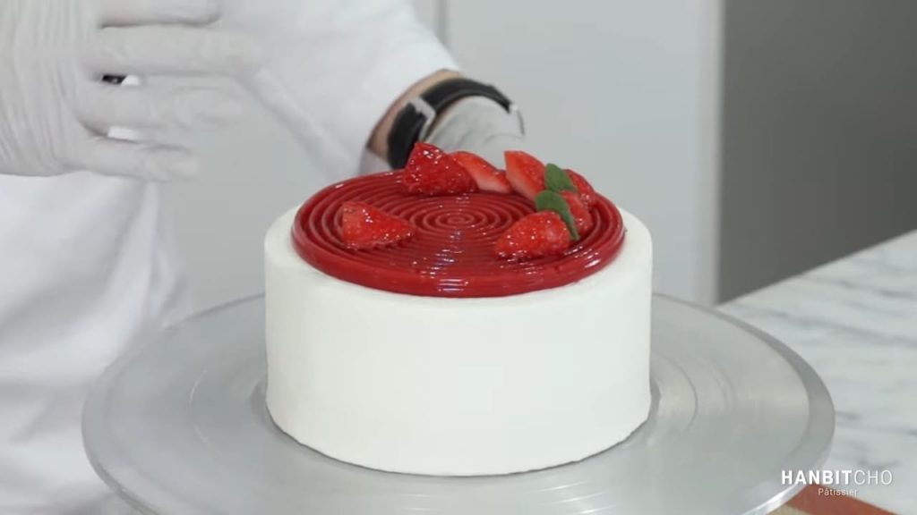 Korean style Strawberry Shortcake Best recipe with detailed instructions