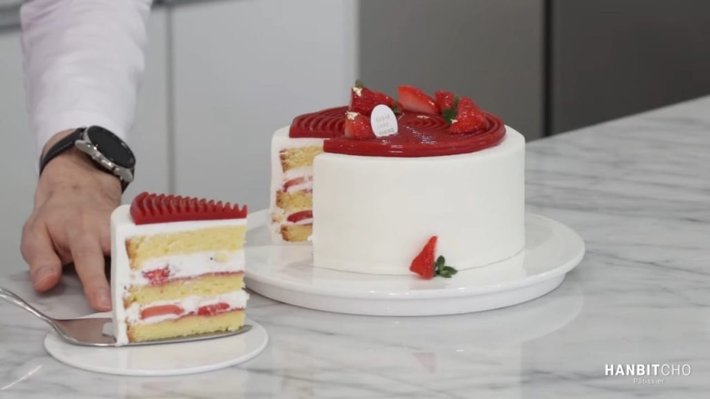 Korean style Strawberry Shortcake Best recipe with detailed instructions