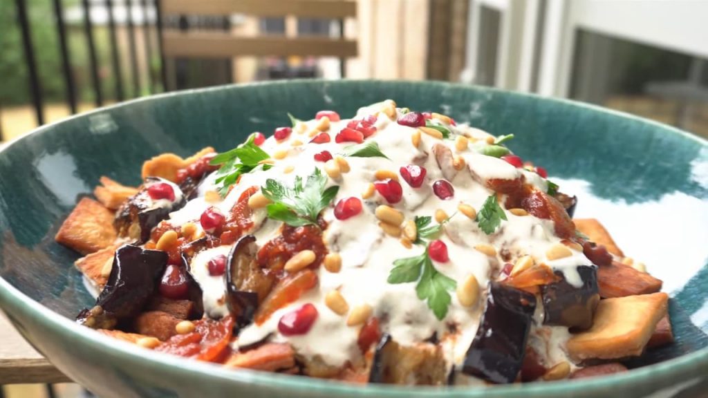 Levantine Aubergine Fatteh 6 Levantine Aubergine Fatteh Easy and quick to make delicious layered Eggplant dish