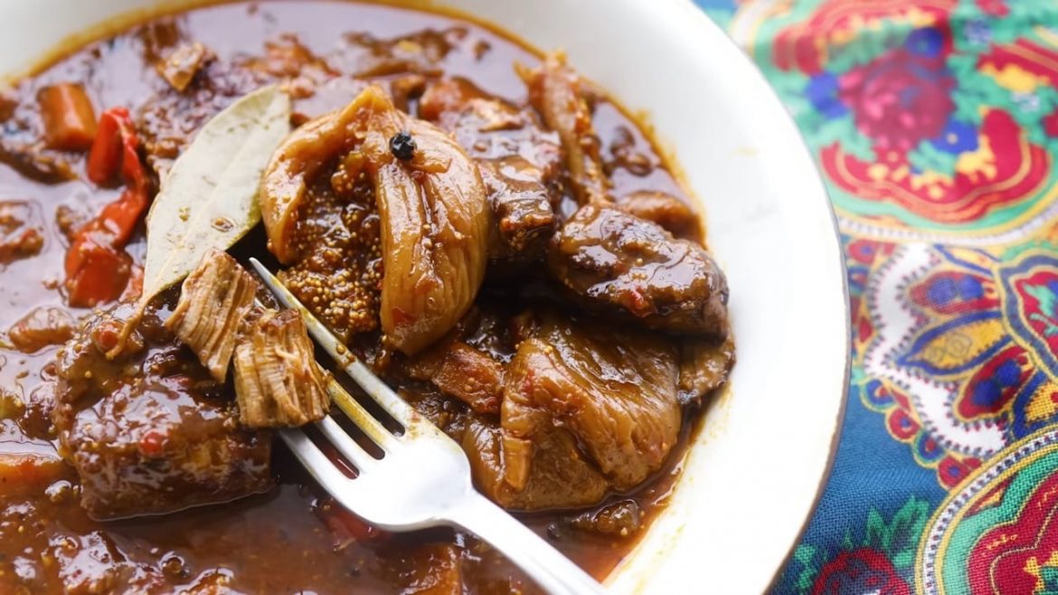 Meat Stew with Figs