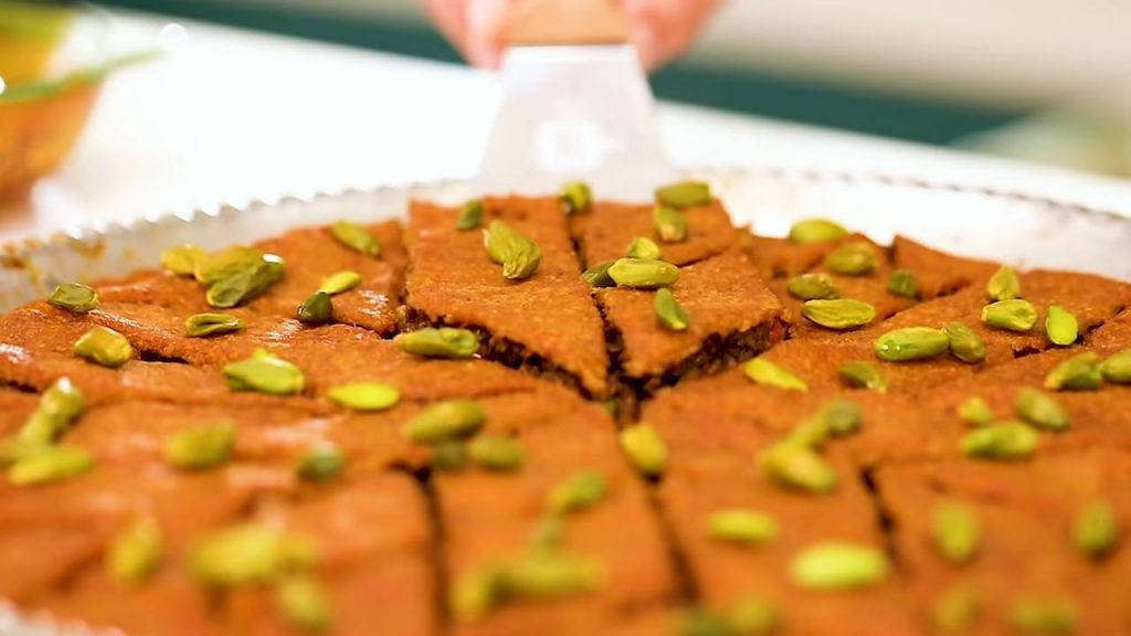 SİNİ KÖFTESİ Known As Kibbeh