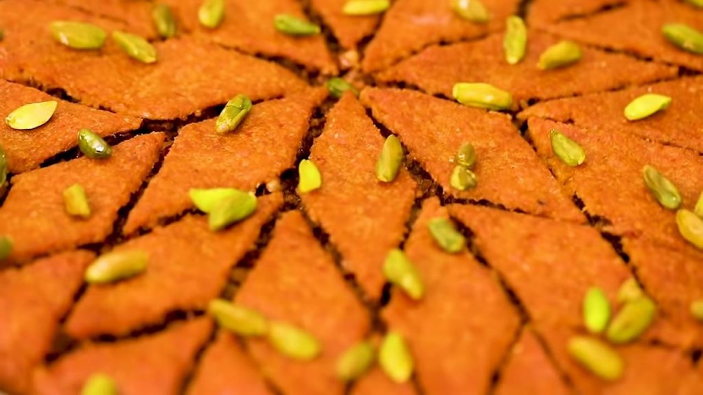 SİNİ KÖFTESİ Known As Kibbeh