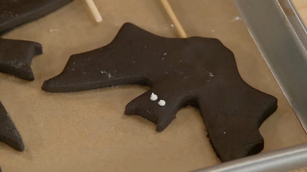 Batty chocolate Mint cheesecake - Made by Anna Olson 8 Batty chocolate Mint cheesecake