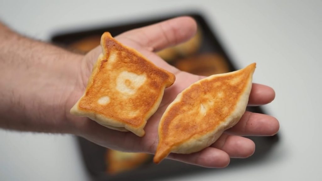 The DELICIOUS Savoury Pies Every Middle Easterner Loves 19 Fatayer Savoury Pies