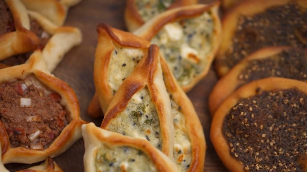 The DELICIOUS Savoury Pies Every Middle Easterner Loves 6 Fatayer Savoury Pies