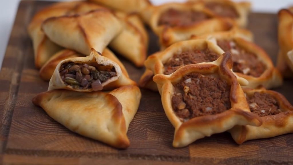 The DELICIOUS Savoury Pies Every Middle Easterner Loves 11 Fatayer Savoury Pies