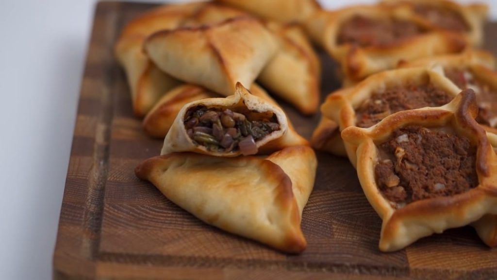 The DELICIOUS Savoury Pies Every Middle Easterner Loves 12 Fatayer Savoury Pies