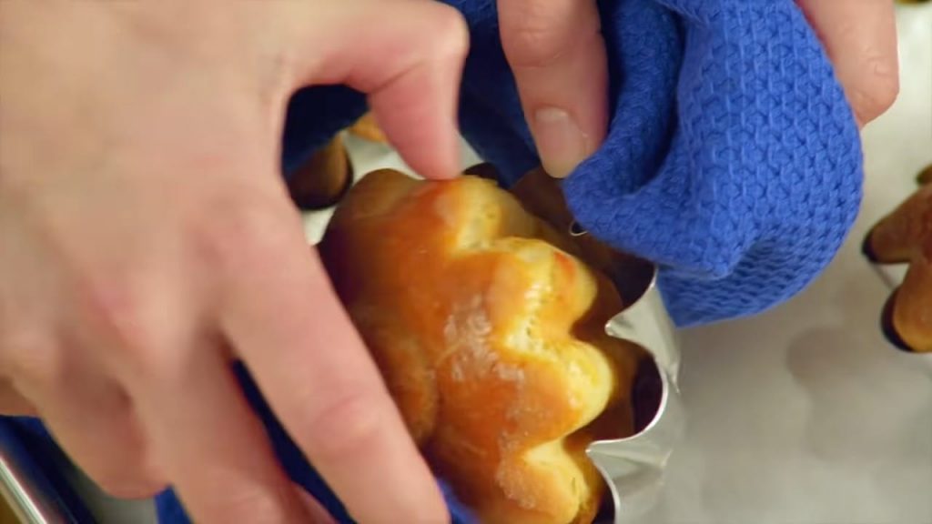 How To Make BRIOCHE BUNS