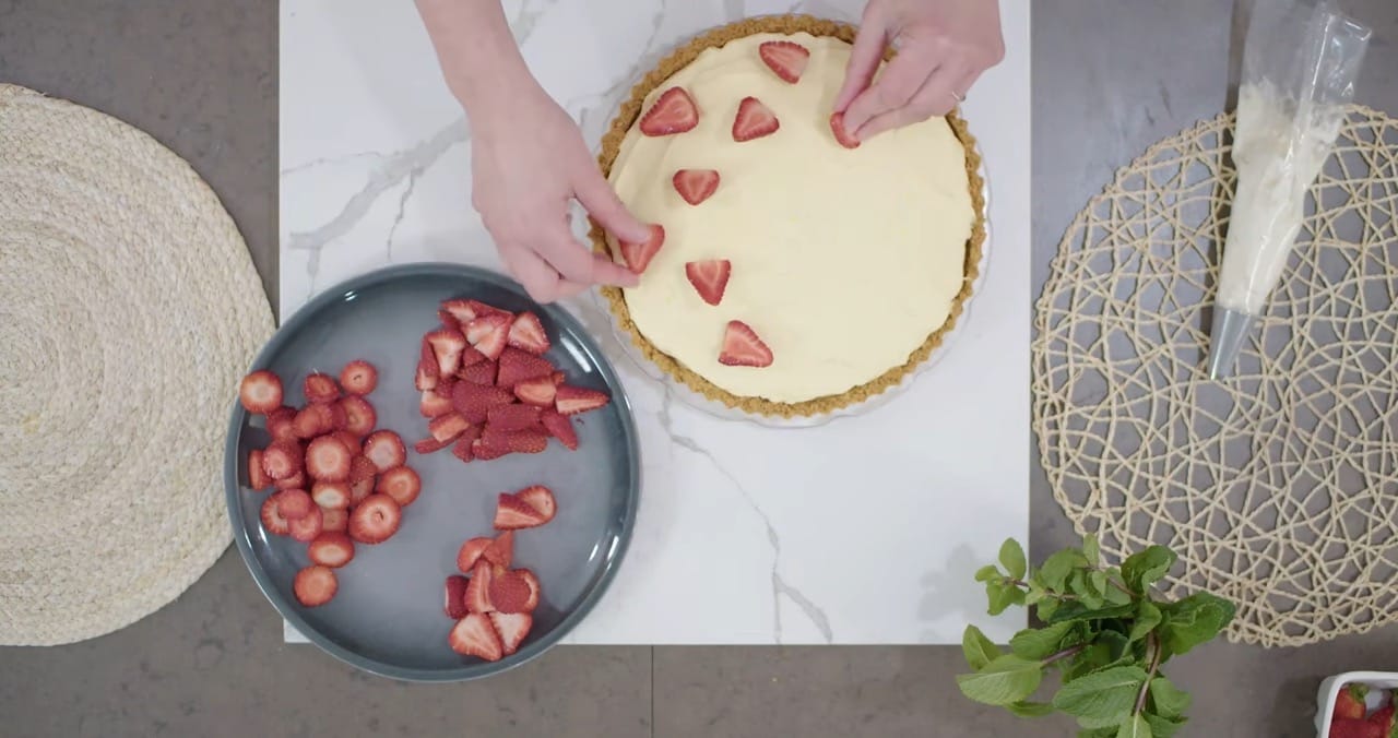 How to Make STRAWBERRY LEMON TART