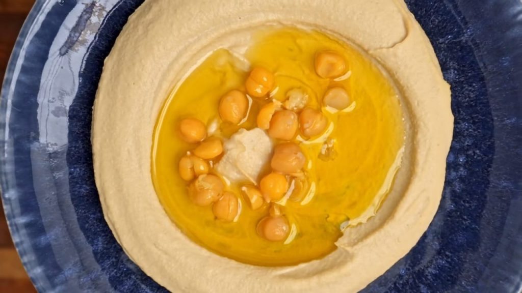 The Secret To SMOOTH Homemade Hummus