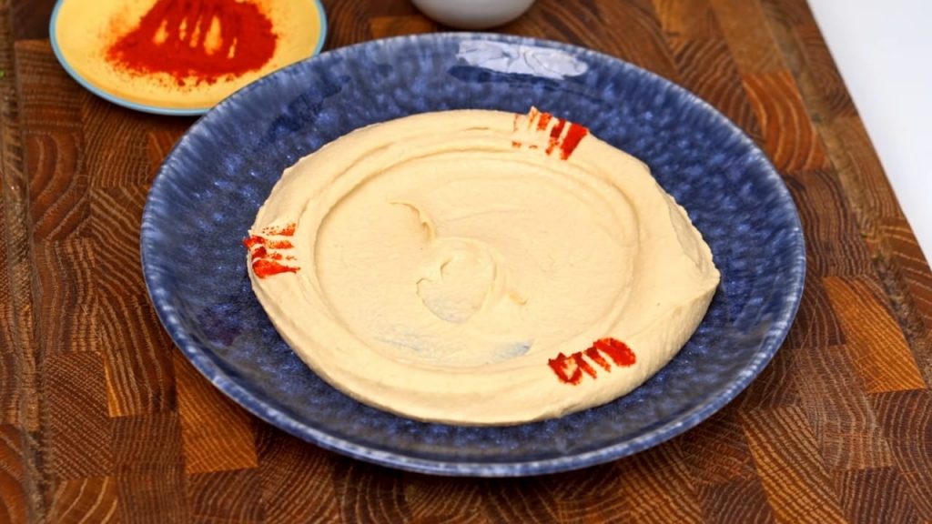 The Secret To SMOOTH Homemade Hummus