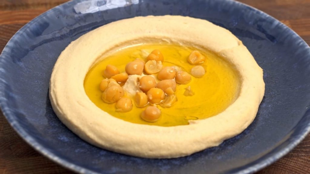 The Secret To SMOOTH Homemade Hummus