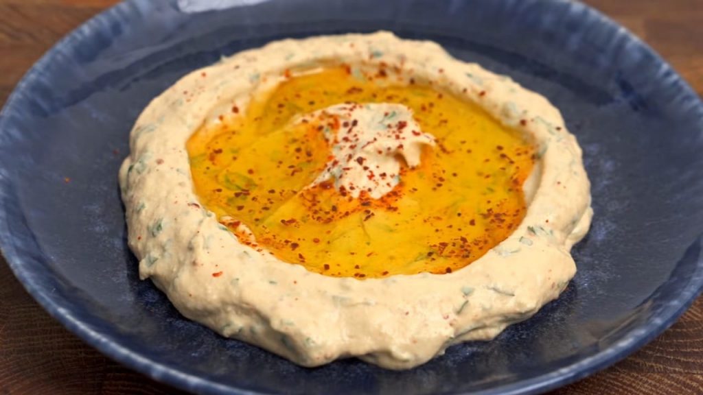 The Secret To SMOOTH Homemade Hummus