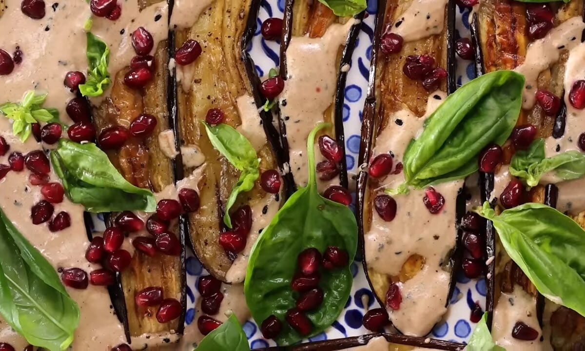 Aubergine with Pomegranate and Yoghurt